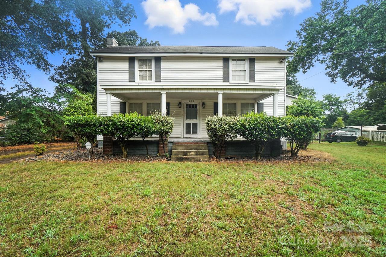 807 Lewis St., Gastonia, NC 28054