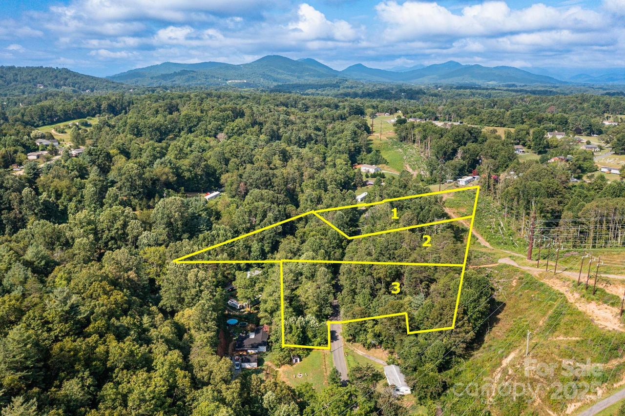 99999 Flynn Branch Rd. #1, Asheville, NC 28804
