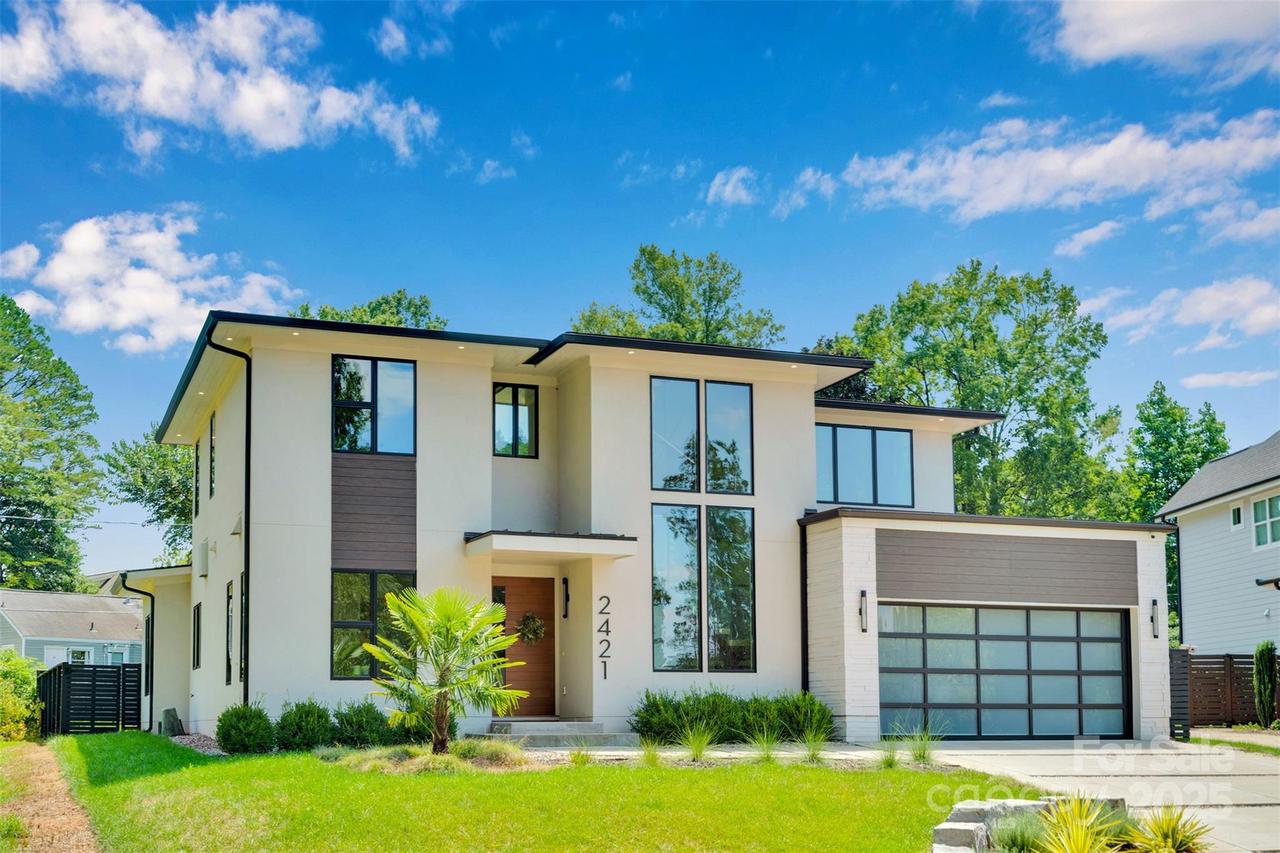 2421 Roslyn Ave., Charlotte, NC 28208