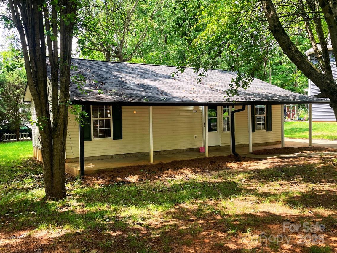 915 Reeves St., Salisbury, NC 28144