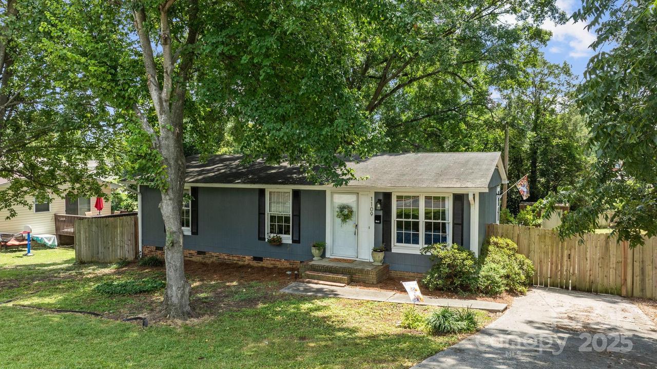 1109 Balthis Dr., Gastonia, NC 28054