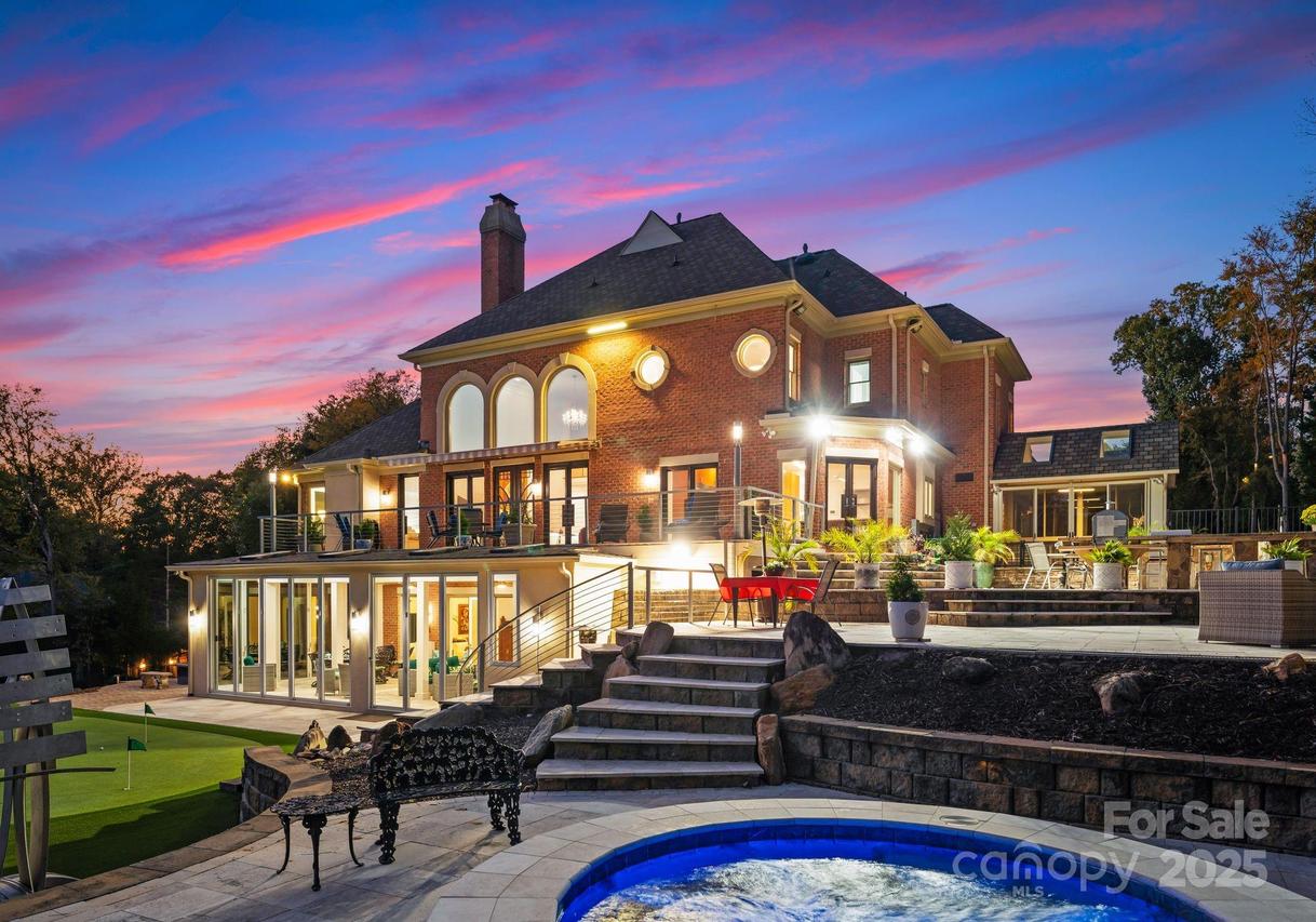 2723 Providence Pine Ln., Charlotte, NC 28270