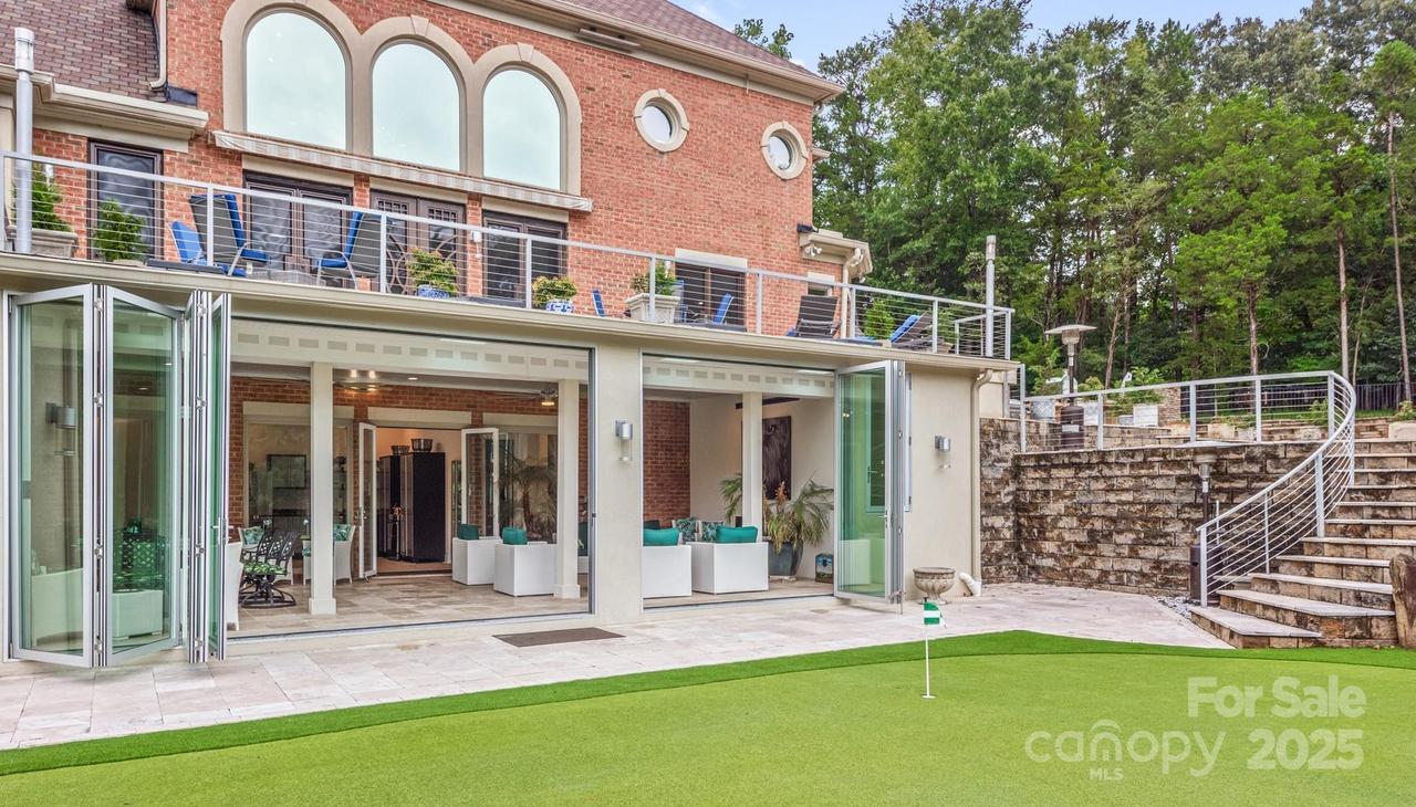 2723 Providence Pine Ln., Charlotte, NC 28270