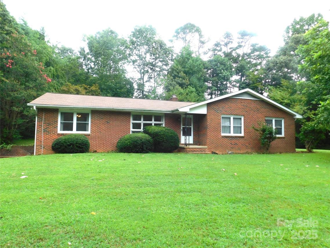 72 Mason View Ln., Hendersonville, NC 28792
