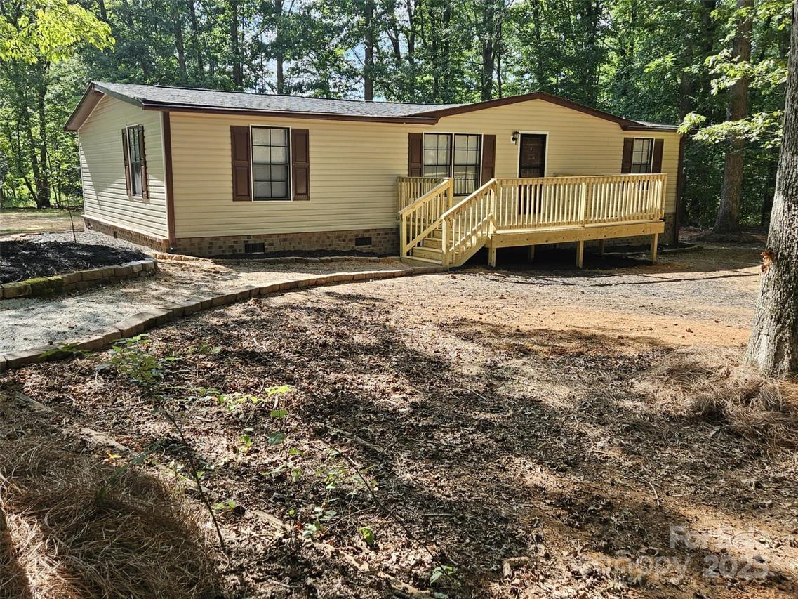 1335 Brookwood Dr., China Grove, NC 28023