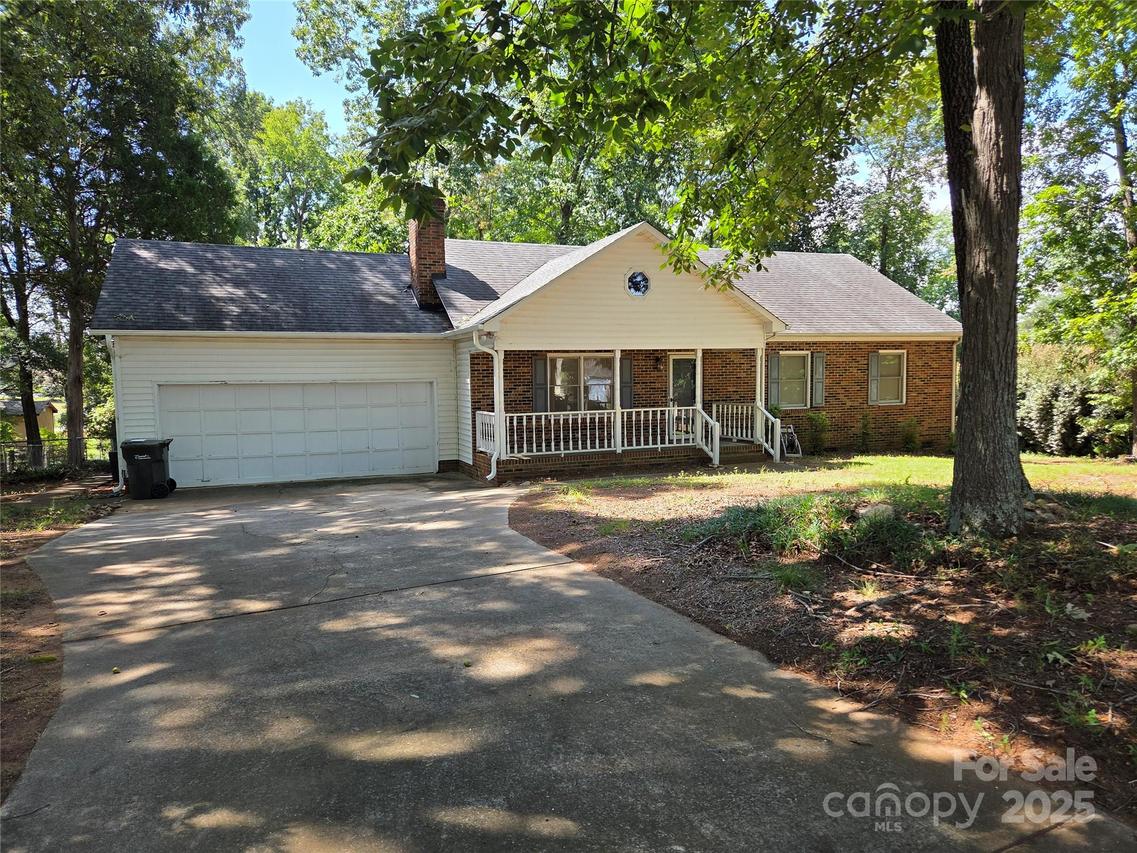 2689 Saddlewood Cir., Concord, NC 28027
