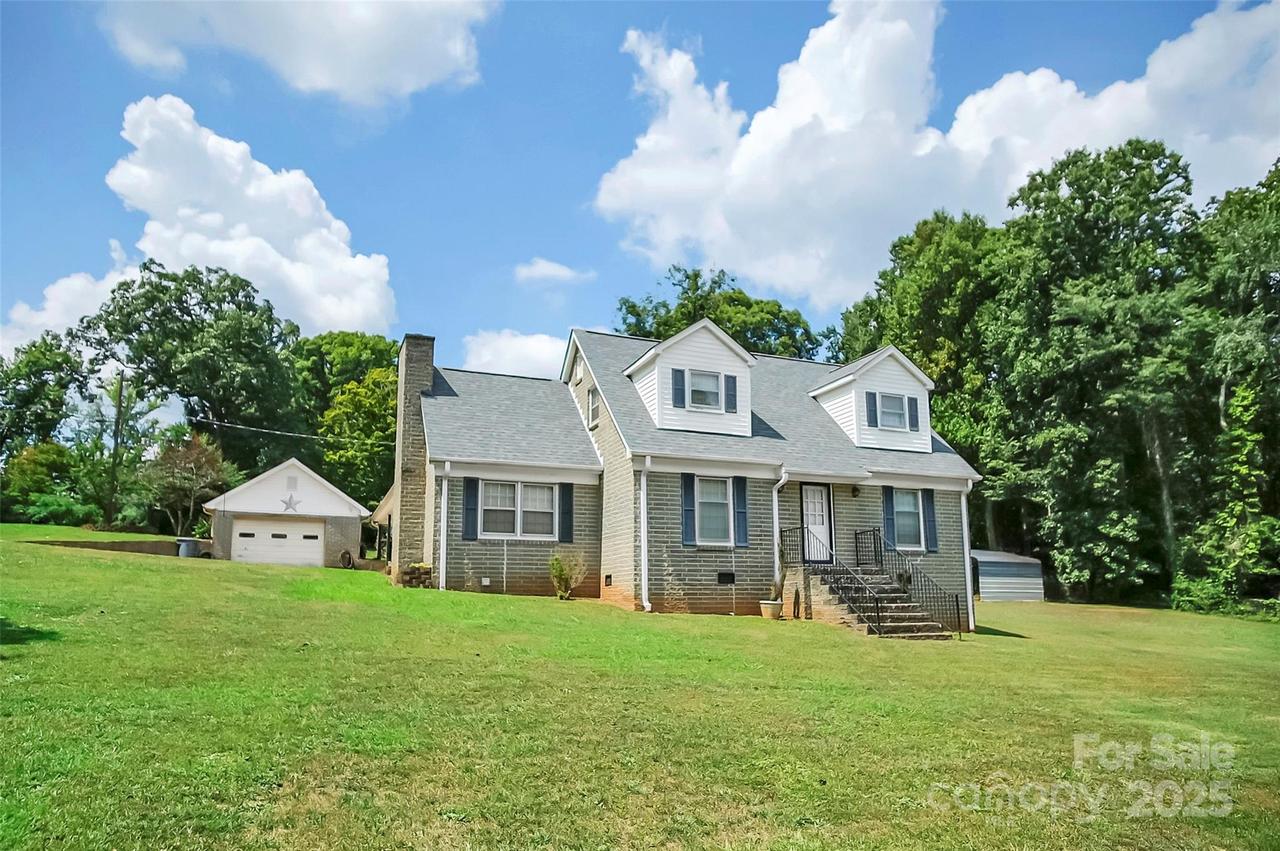 113 Green Acres Rd., Mount Holly, NC 28120