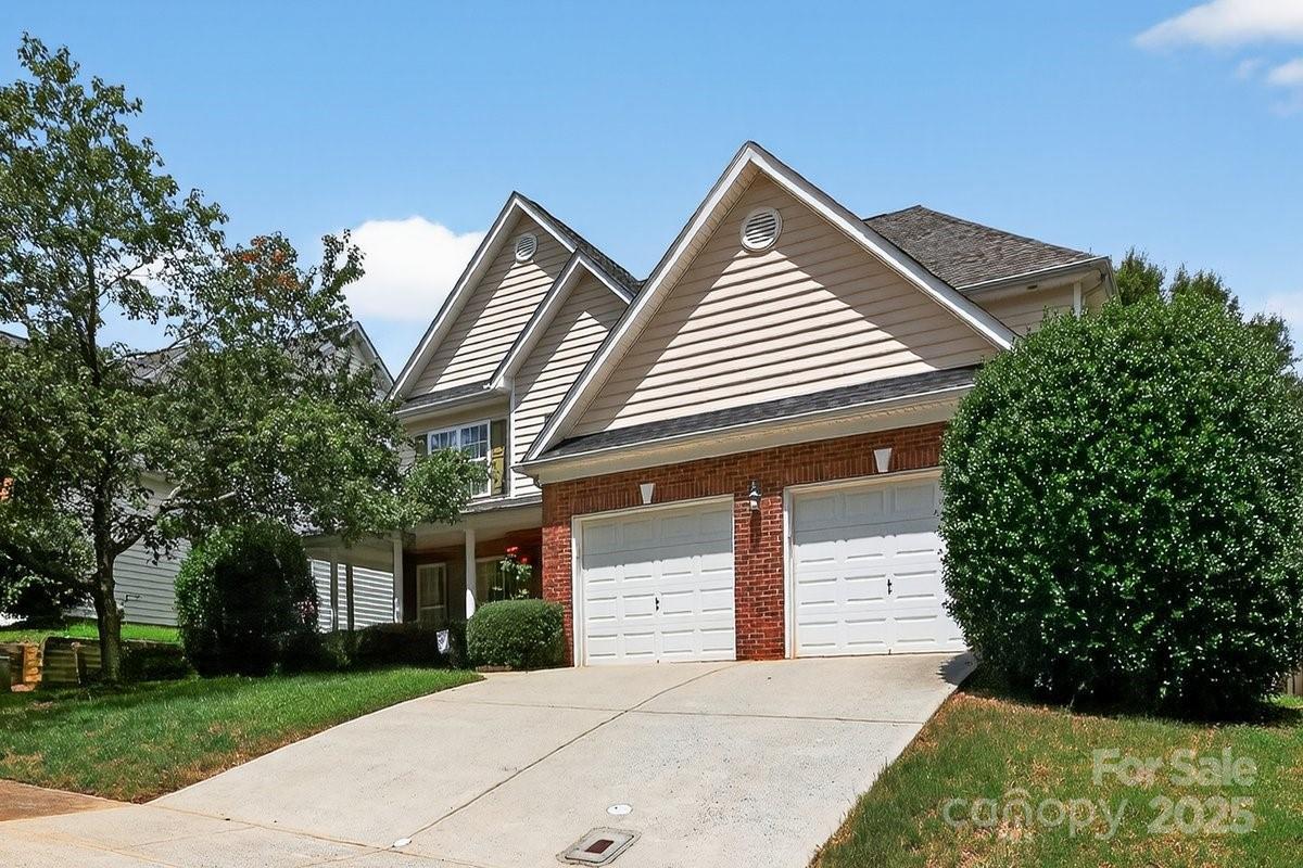 10341 Montrose Dr., Charlotte, NC 28269