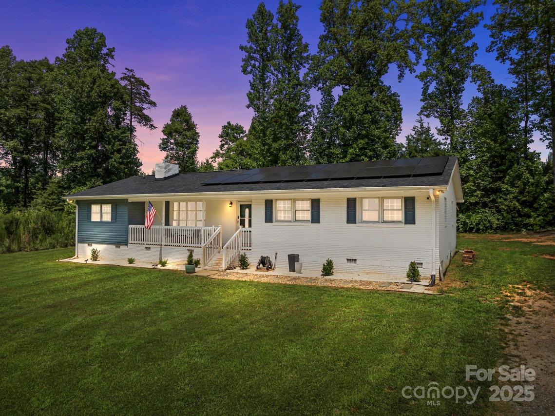 205 Dixon Dr., Salisbury, NC 28146