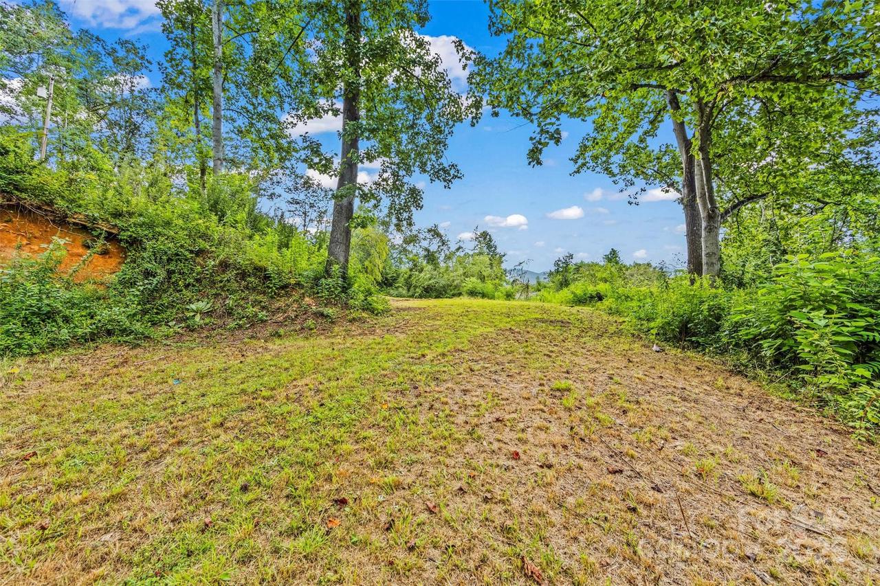 76 Ben Owenby Rd., Fairview, NC 28730