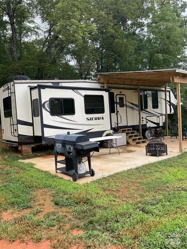 332 Linville Rd., Nebo, NC 28761
