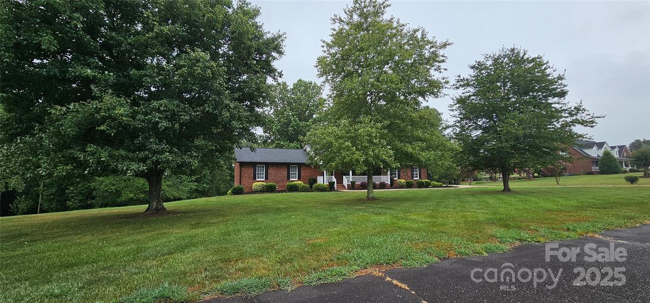 813 Settlers Dr. #13, Cherryville, NC 28021