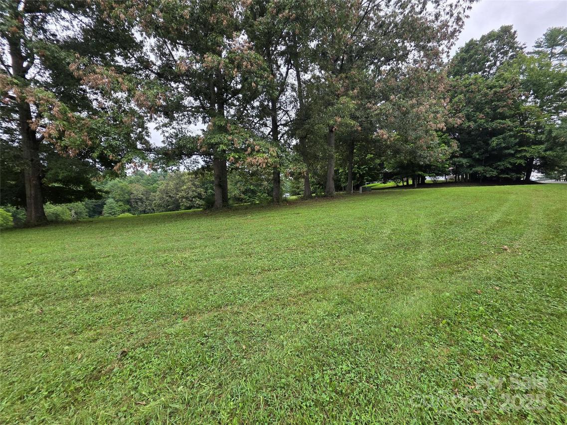 388 Settlers Tr. #32, Mars Hill, NC 28754