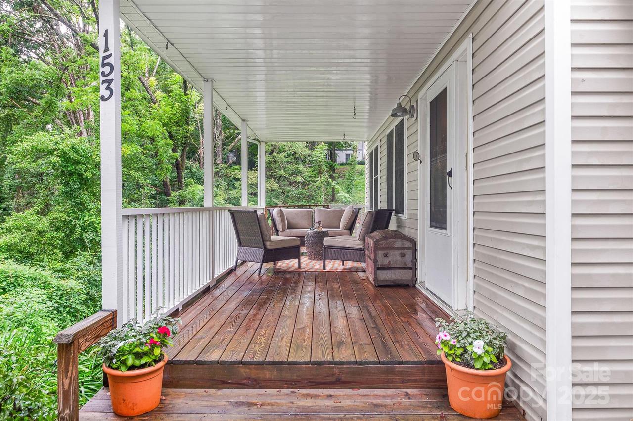153 Hudson St., Asheville, NC 28806