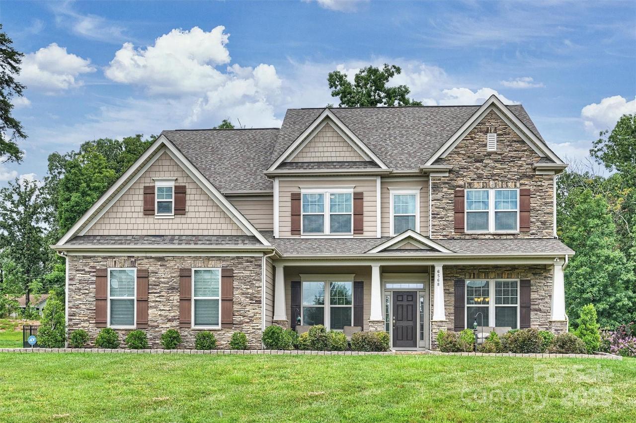 6568 Bridgemoor Dr., Indian Trail, NC 28079