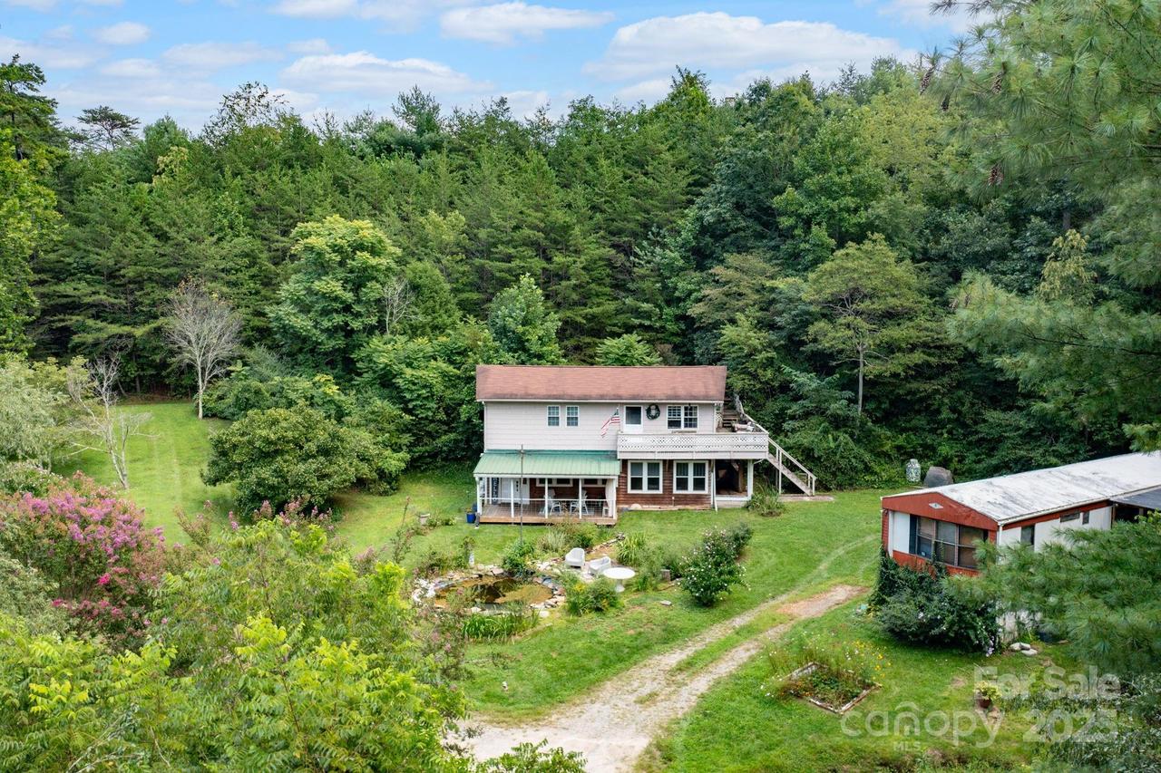 265 Dix Creek Chapel Rd., Asheville, NC 28806