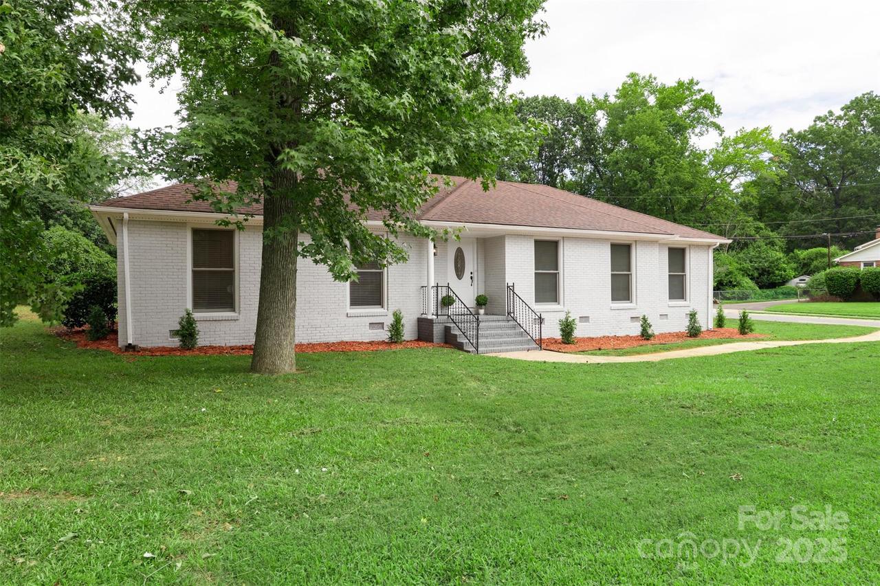7431 Idlewild Rd., Charlotte, NC 28212