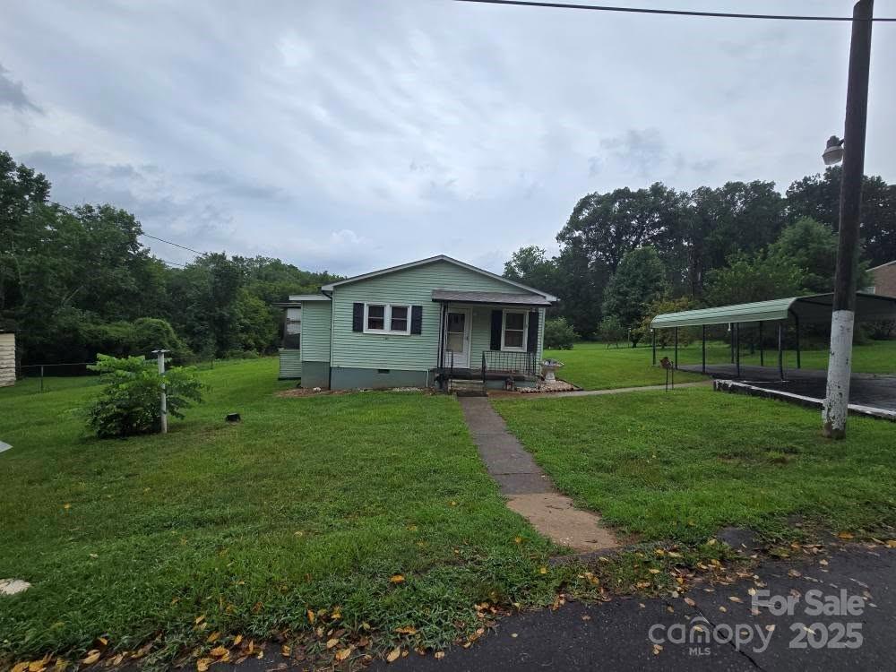 105 La Colline Ave., Morganton, NC 28655