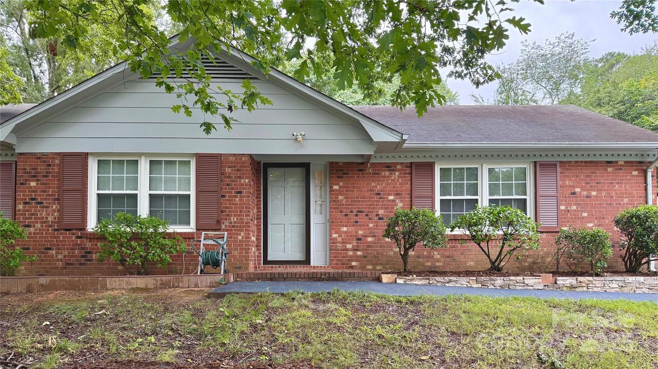 915 Eaglewood Ave., Charlotte, NC 28212