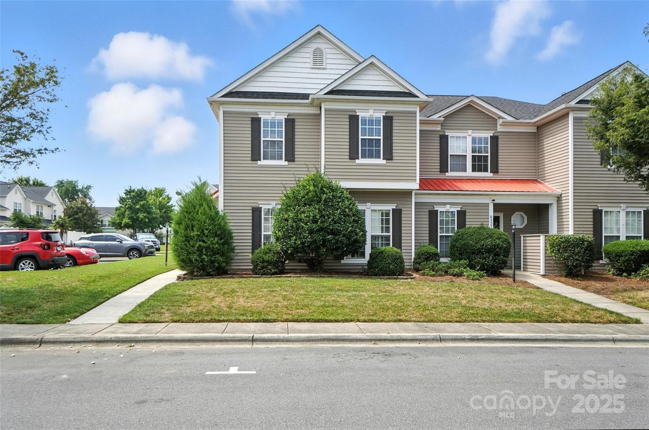 4133 Carl Parmer Dr., Harrisburg, NC 28075