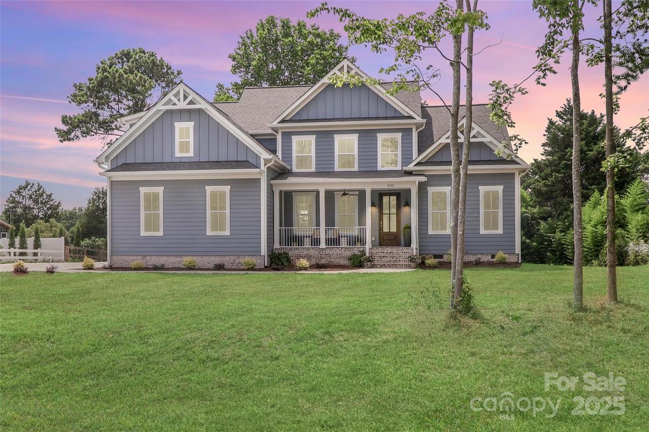 332 Canvasback Rd., Mooresville, NC 28117