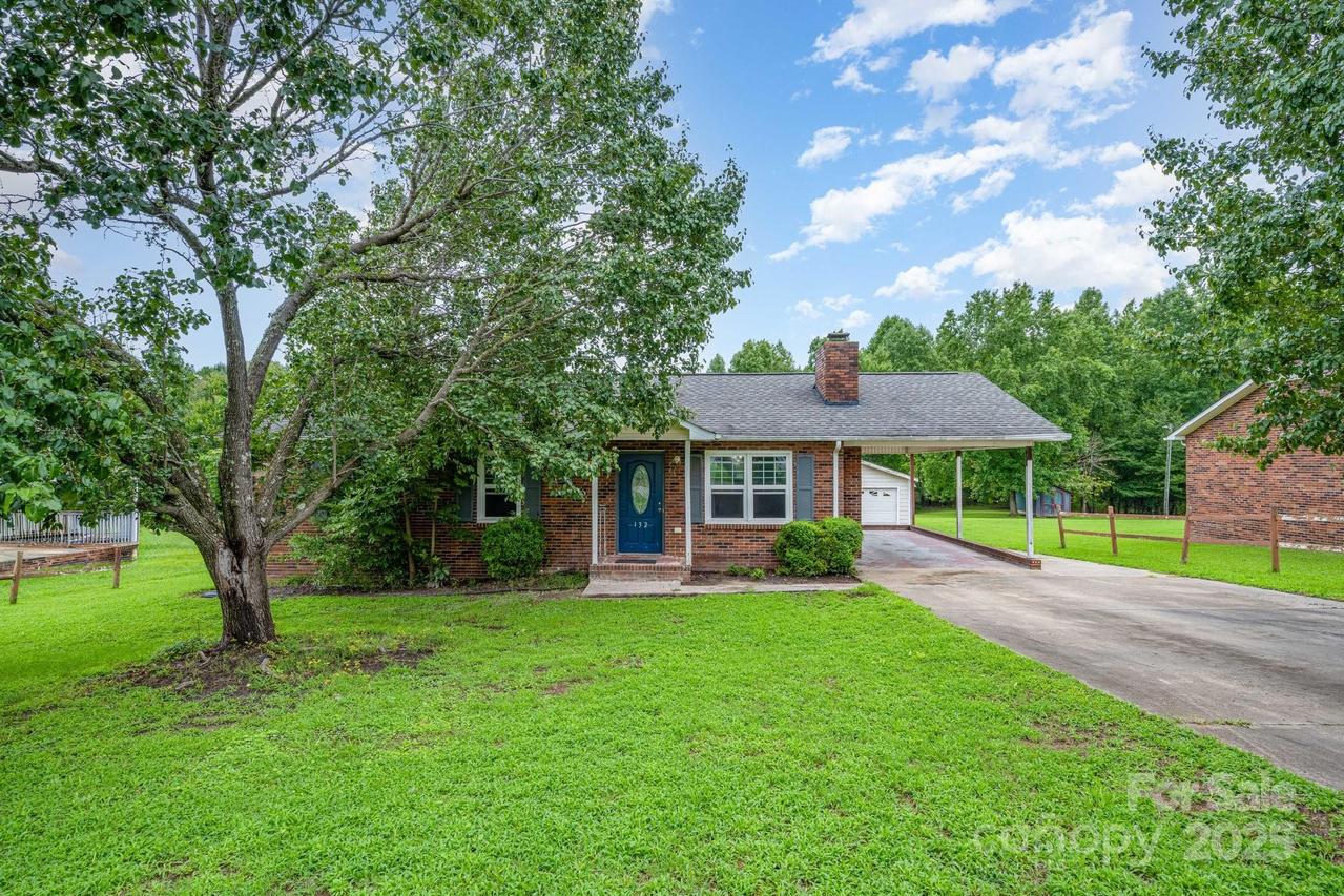 132 Hicks Rd., Grover, NC 28073