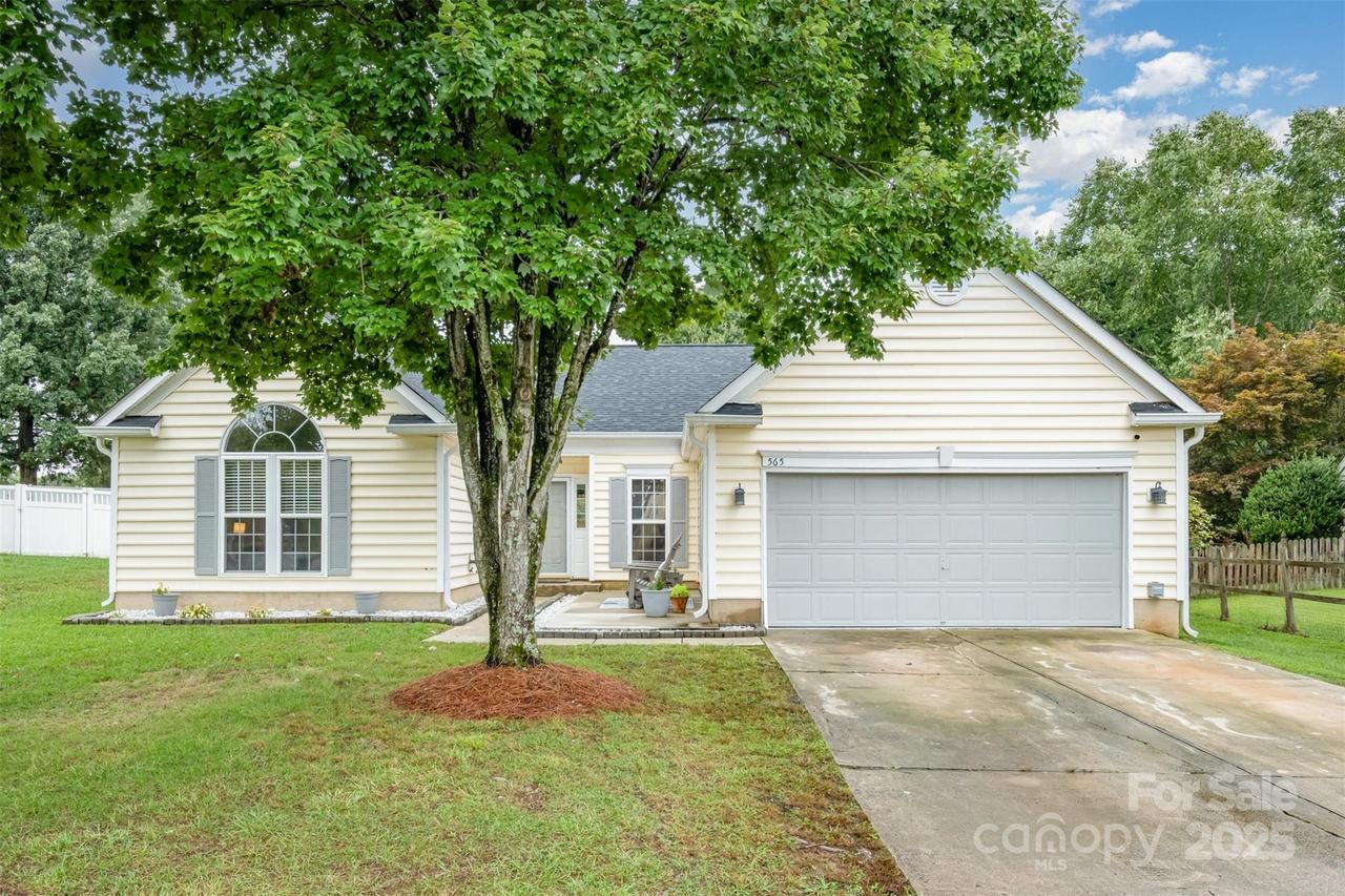 565 Viking Pl., Concord, NC 28025