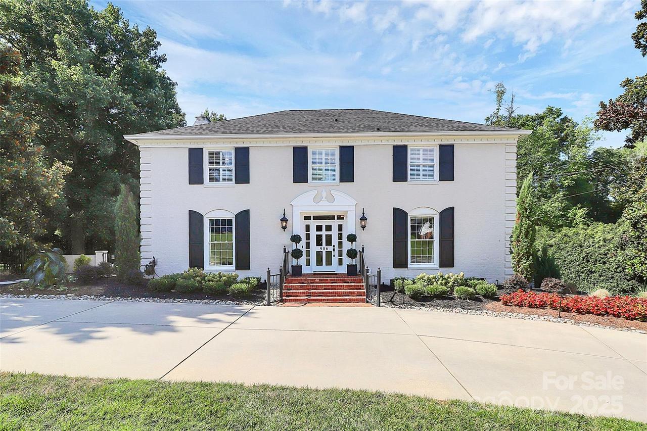 906 Colonial Dr., Albemarle, NC 28001