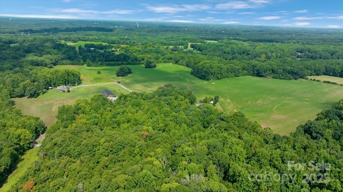 6872 Buttercup Ln., Kannapolis, NC 28081