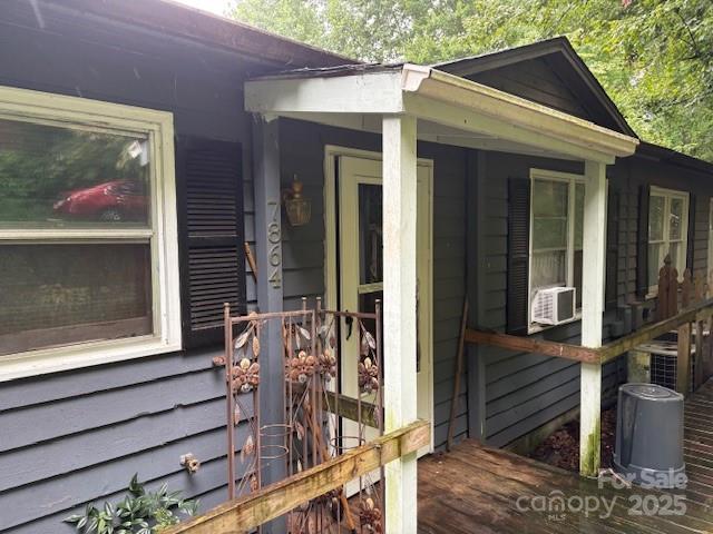 7864 Kinglet Rd., Connelly Springs, NC 28612