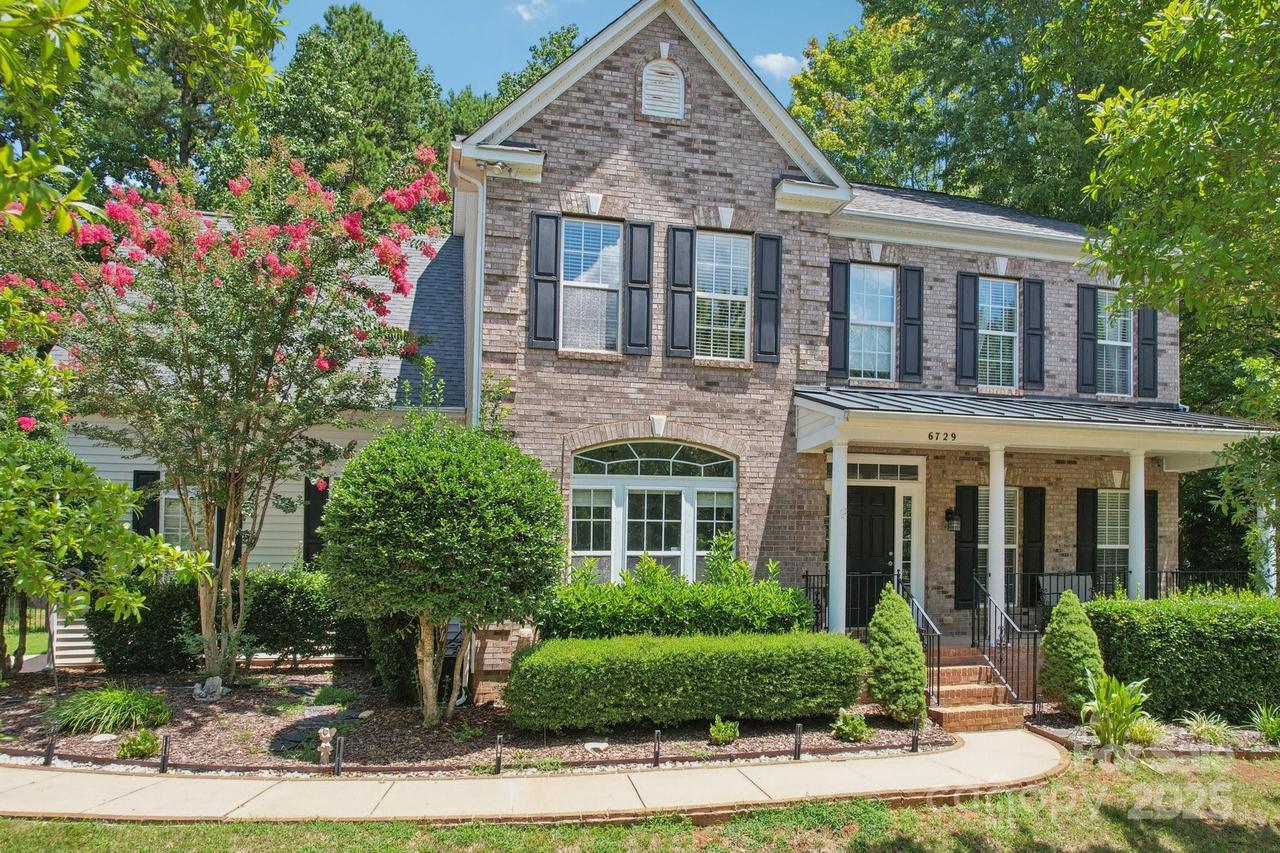 6729 Garden Hill Dr., Huntersville, NC 28078