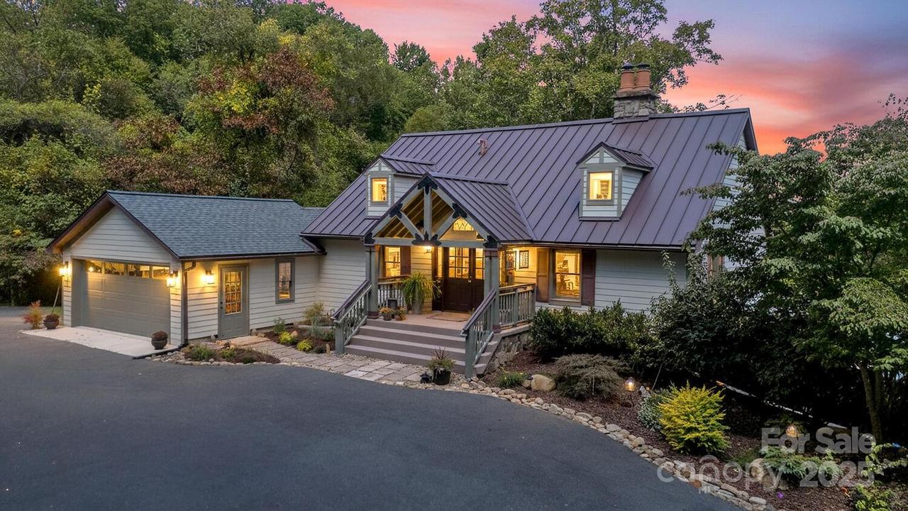 25 View Ridge Pkwy., Leicester, NC 28748