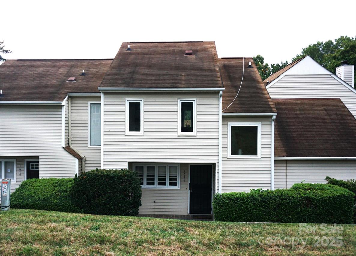 1648 Hollow Dr., Charlotte, NC 28212