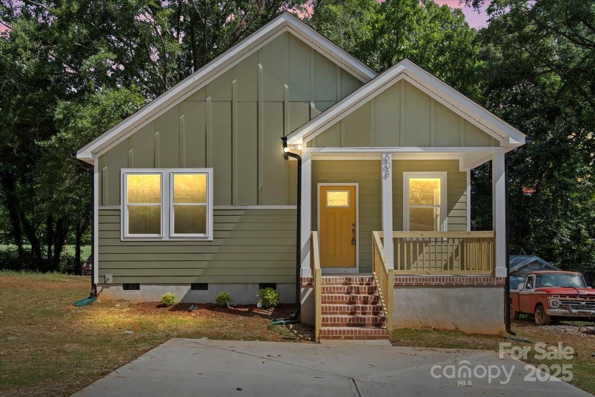 504 Fayetteville Ave., Statesville, NC 28677