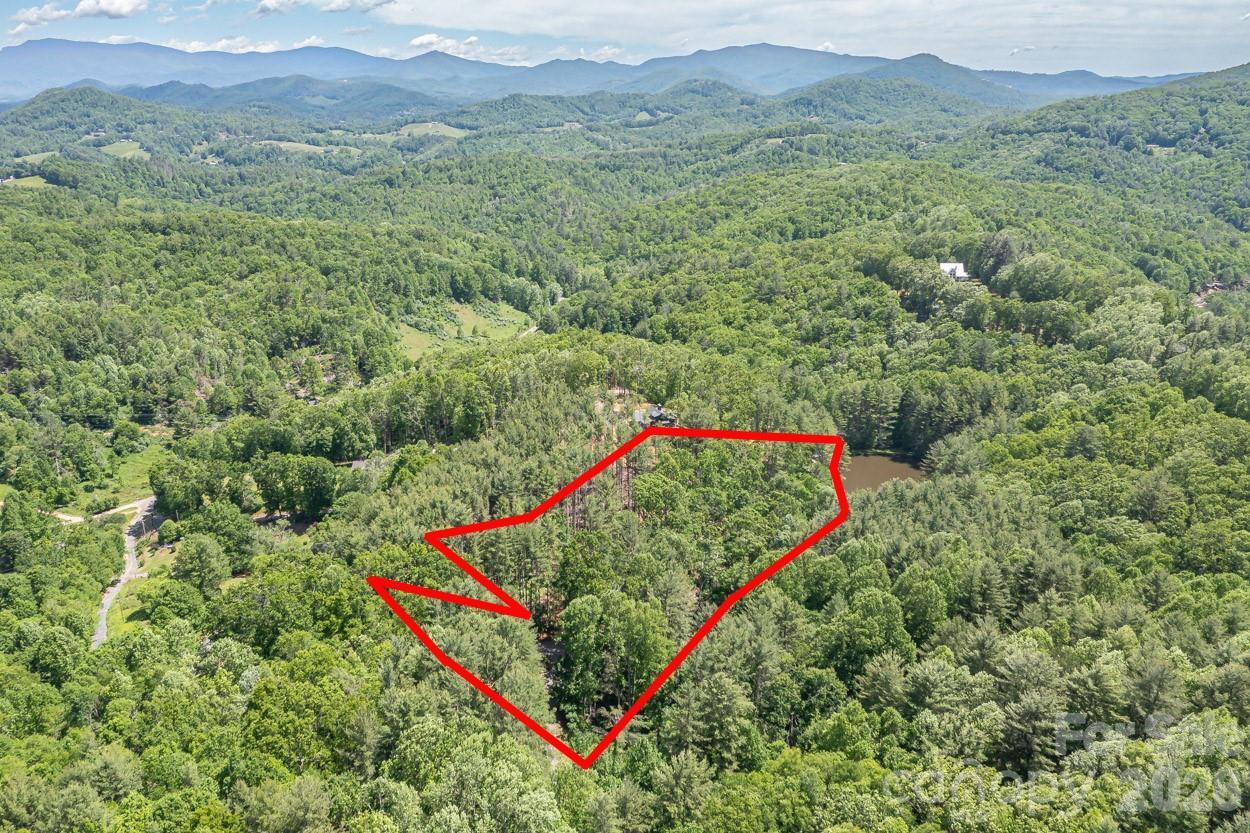 9999 River Edge Dr. #2, Burnsville, NC 28714