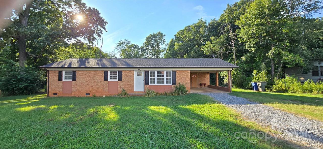 206 Rowal St., Conover, NC 28613