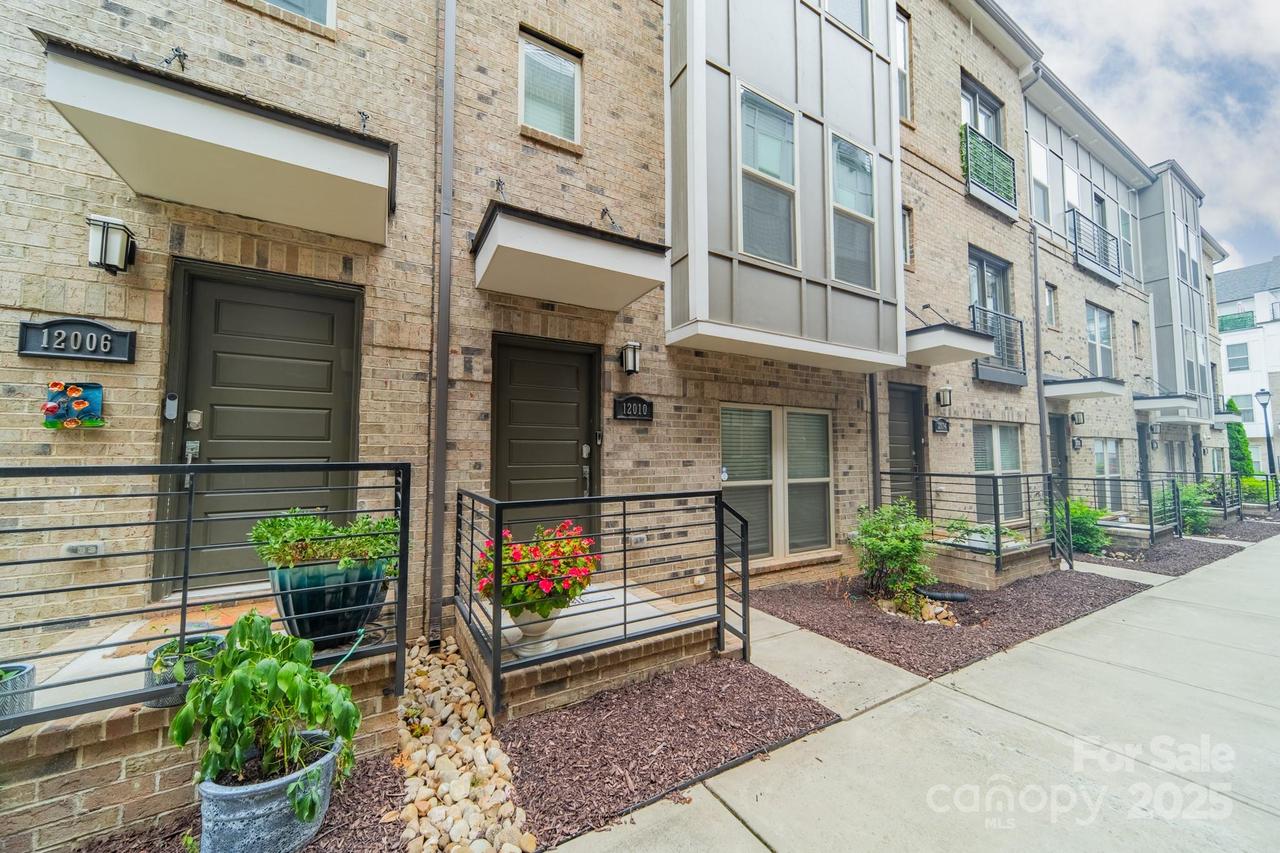 12010 Brooklyn Ave., Charlotte, NC 28204