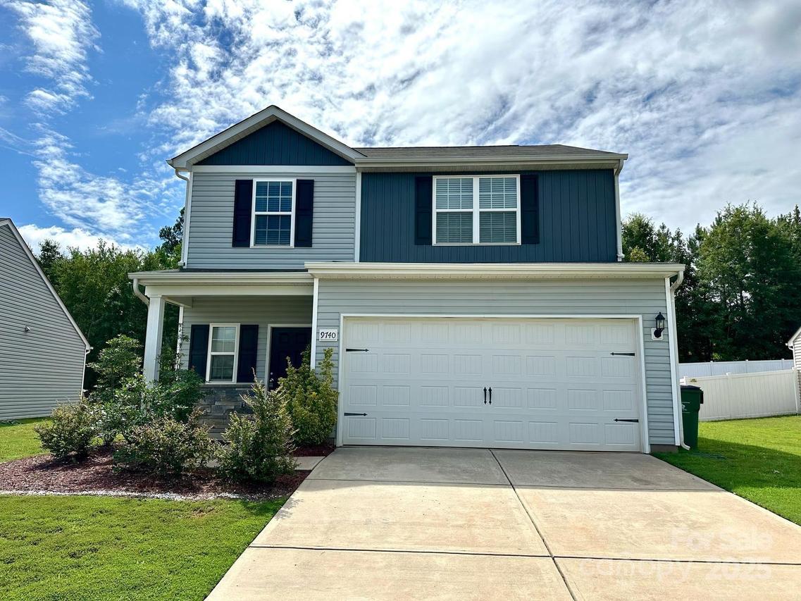 9740 Weikert Pl., Charlotte, NC 28215