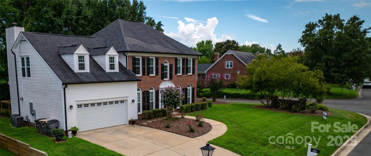 2605 Lamplighter Dr., Kannapolis, NC 28081