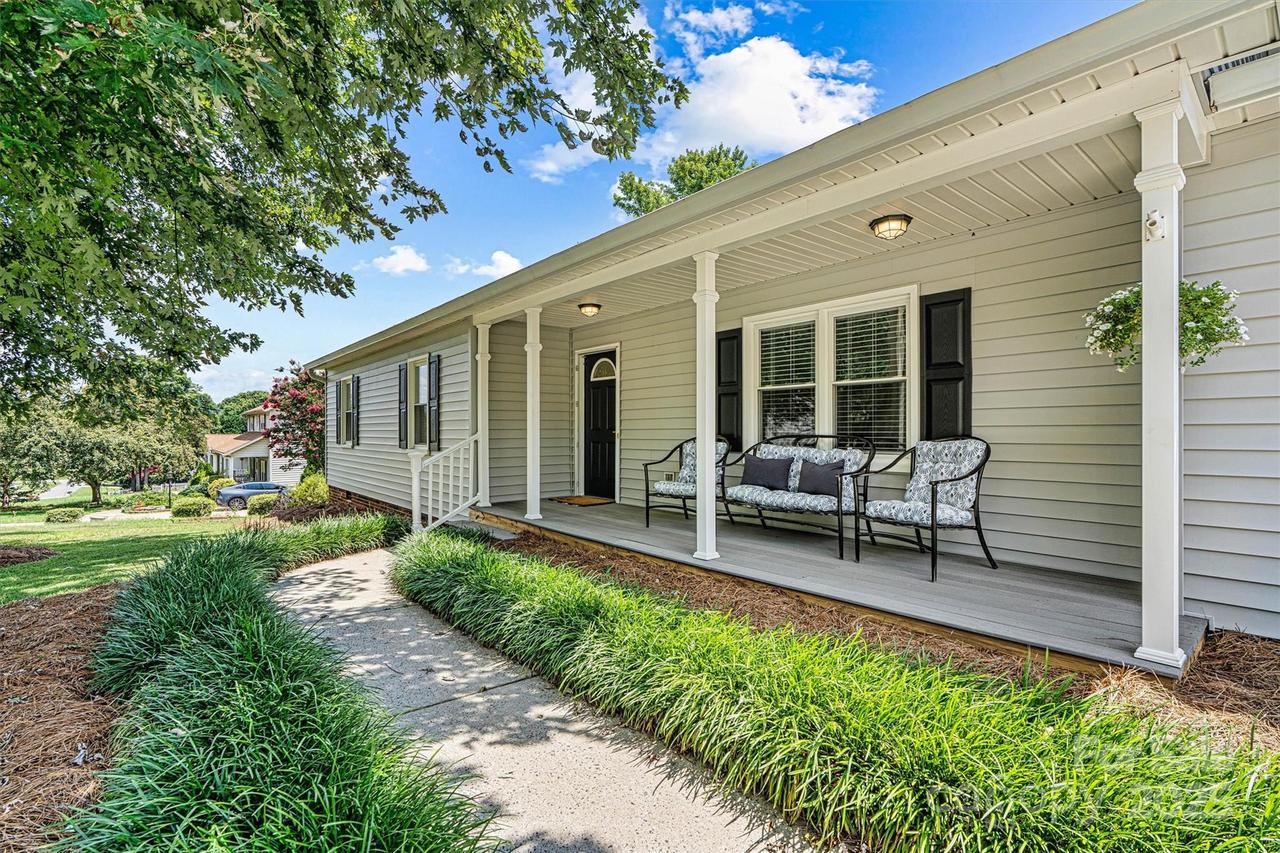 1328 32nd Street Ct., Conover, NC 28613
