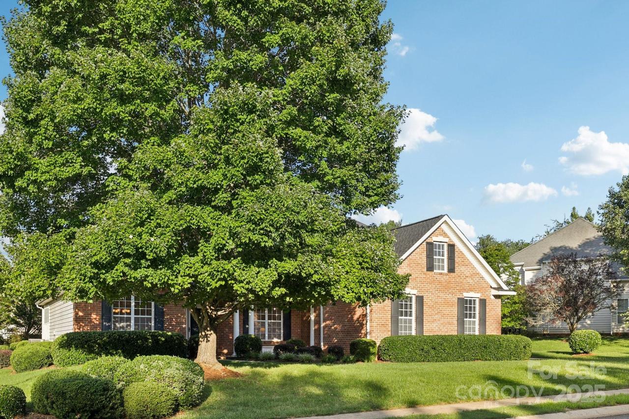 8012 Avanti Dr., Waxhaw, NC 28173