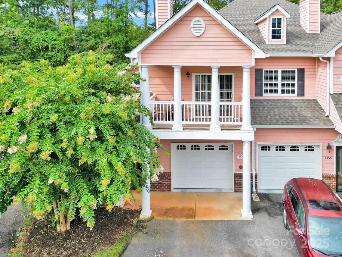 1358 21st Ave., Hickory, NC 28601