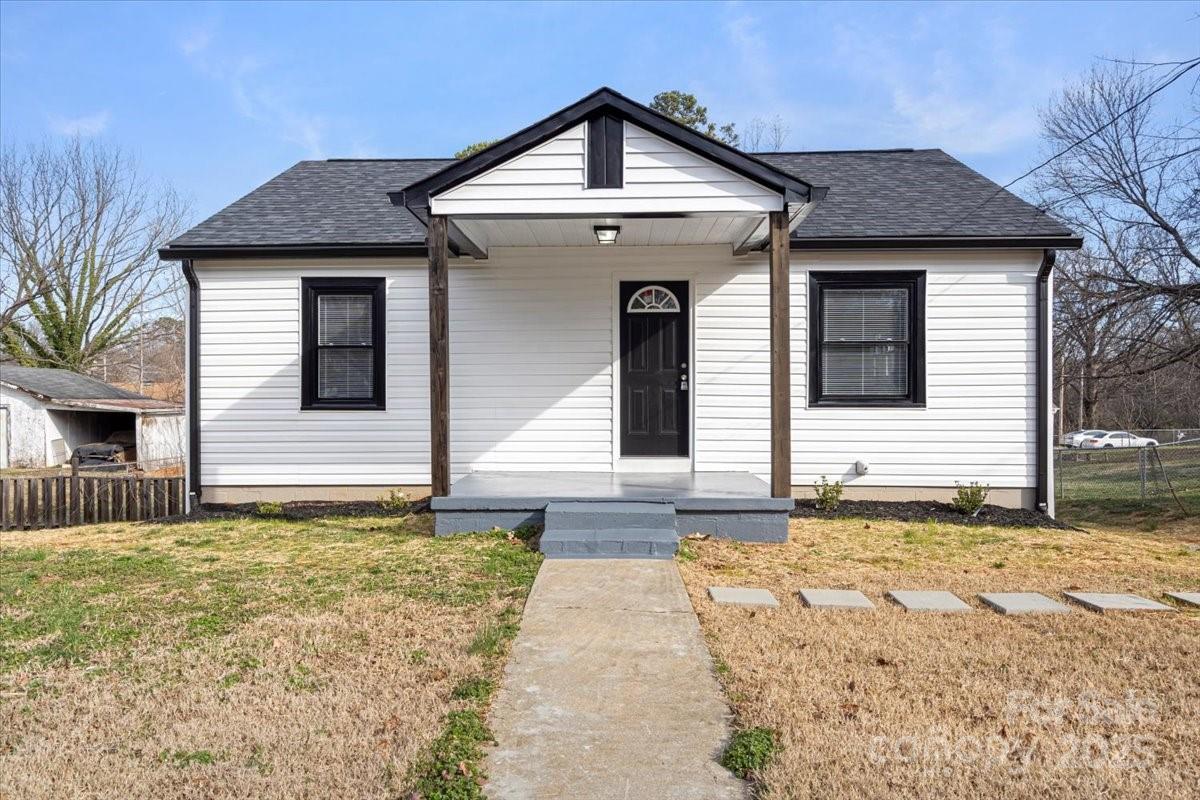 1110 Alexander St., Statesville, NC 28677