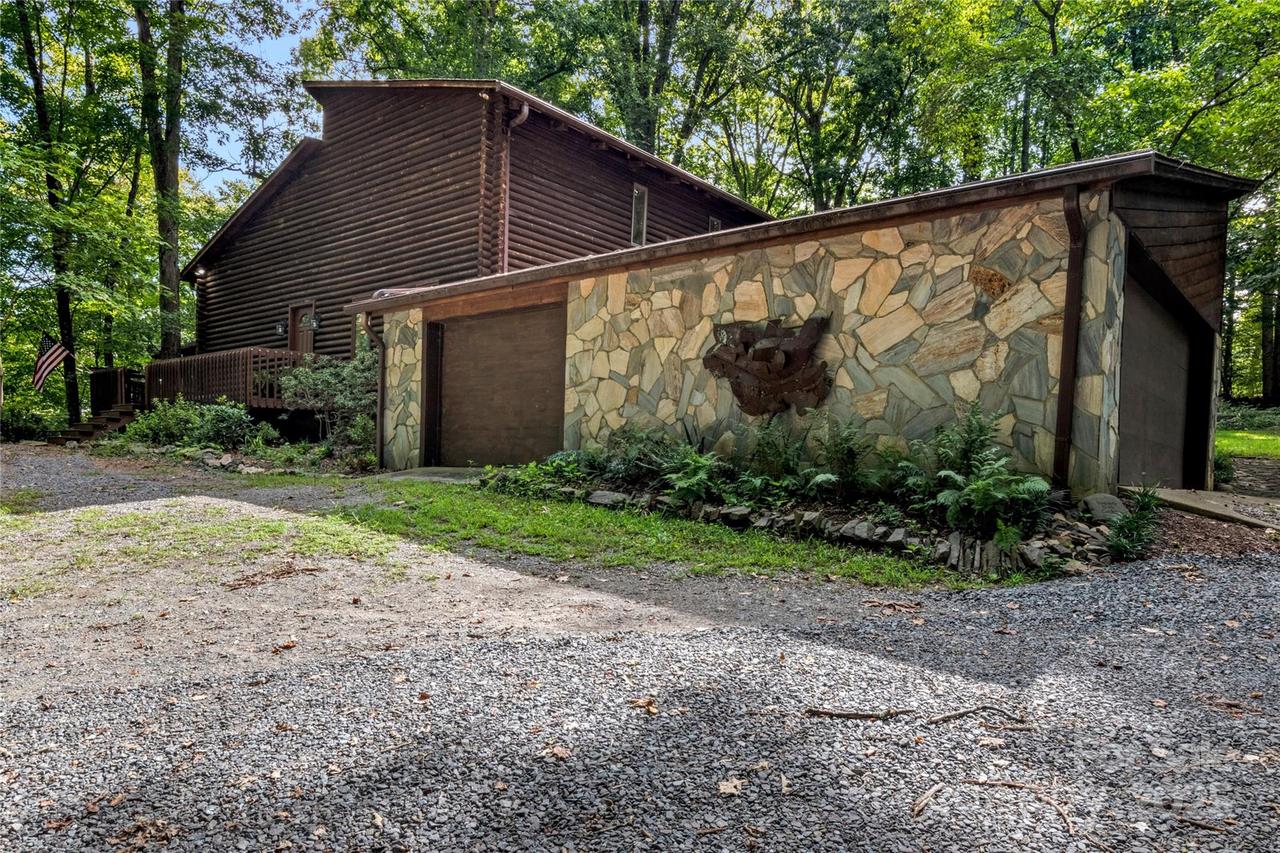 1000 Stone Creek Dr., Yadkinville, NC 27055