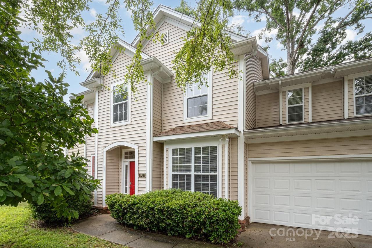 6721 Charter Hills Rd., Charlotte, NC 28277