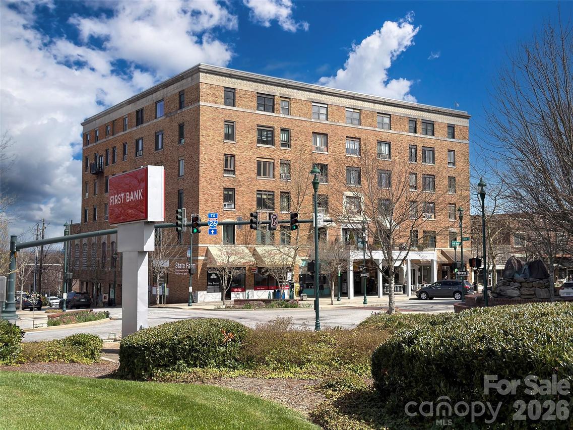 538 N Main St. #305-#308, Hendersonville, NC 28792