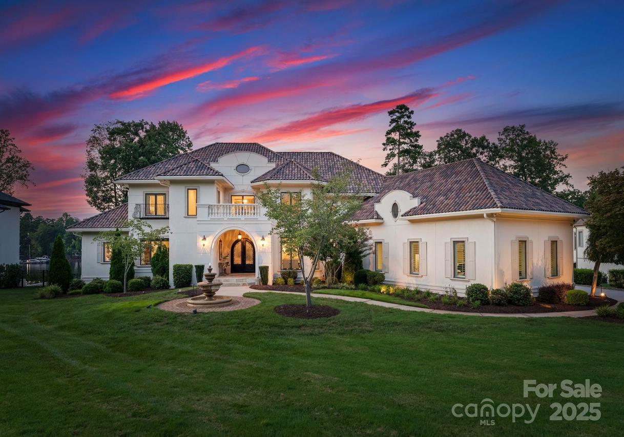 124 Lightship Dr., Mooresville, NC 28117
