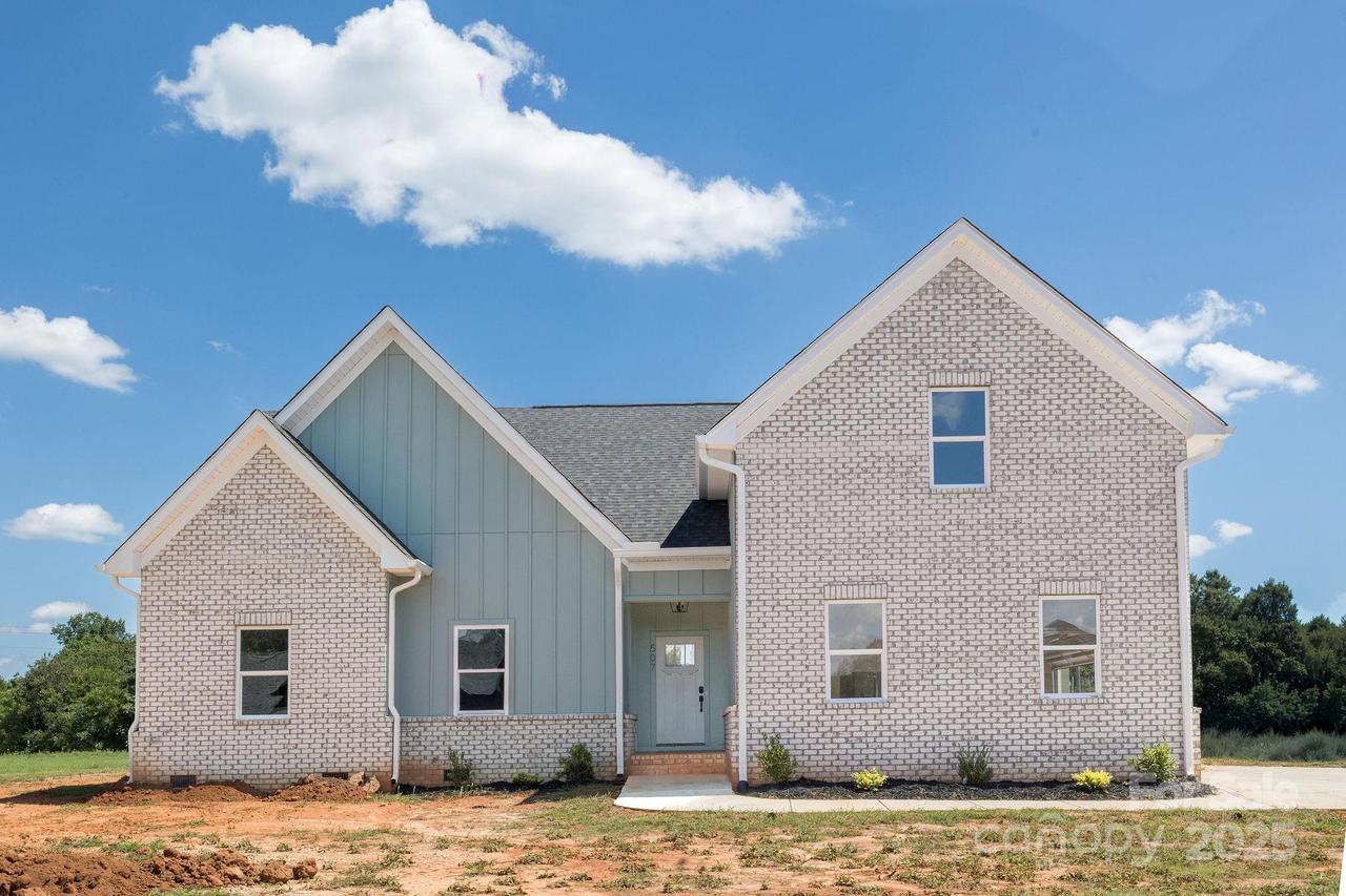 507 New Salem Rd., Statesville, NC 28625