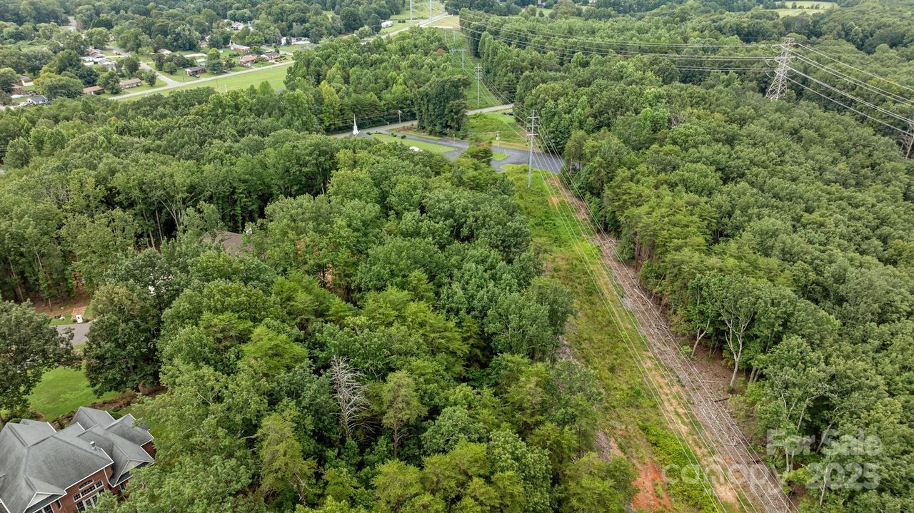 Spanish Oak Ln., Gastonia, NC 28056