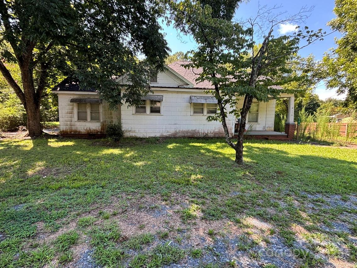 116 E Ingram St., Mount Gilead, NC 27306